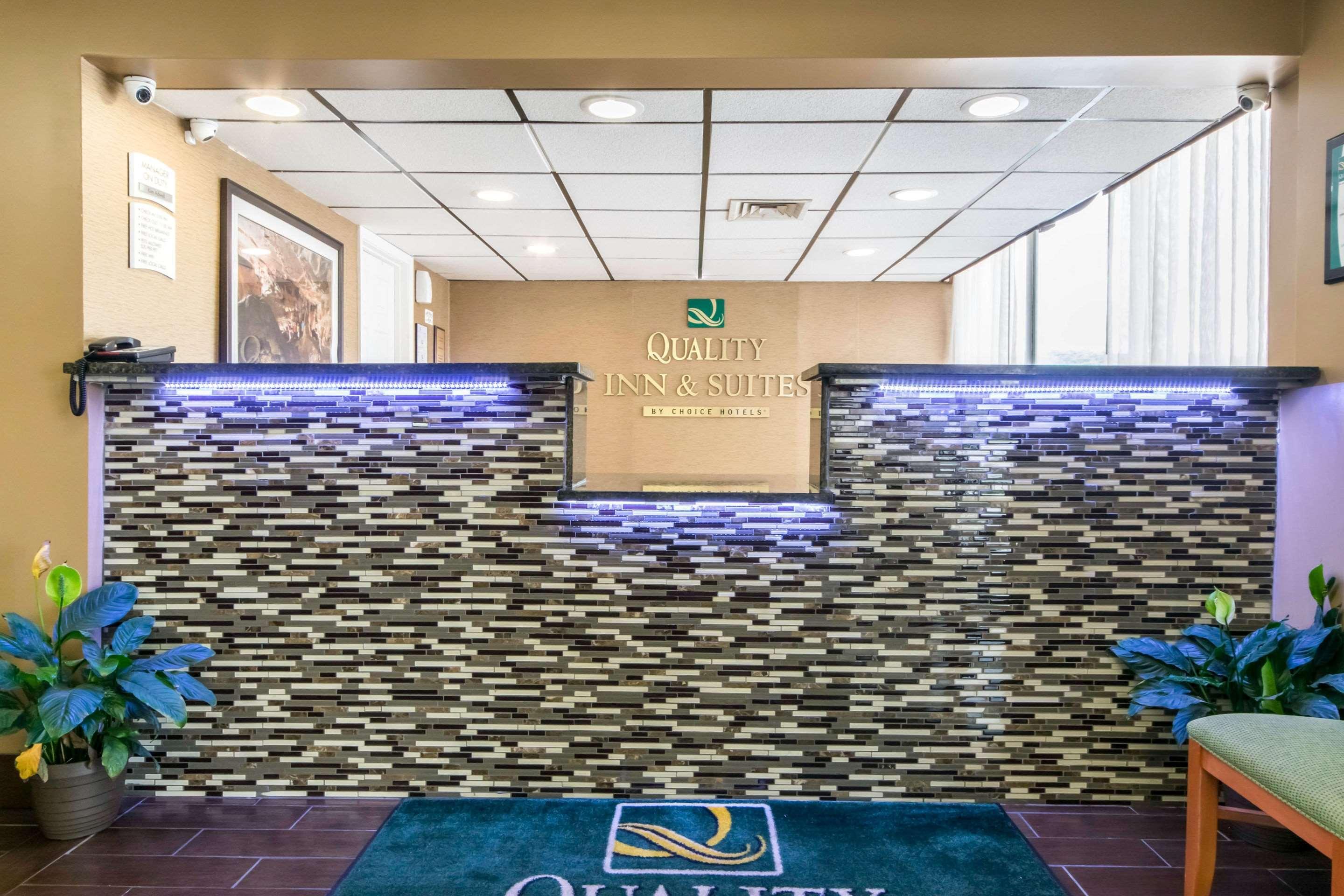 Quality Inn & Suites Horse Cave Exteriér fotografie