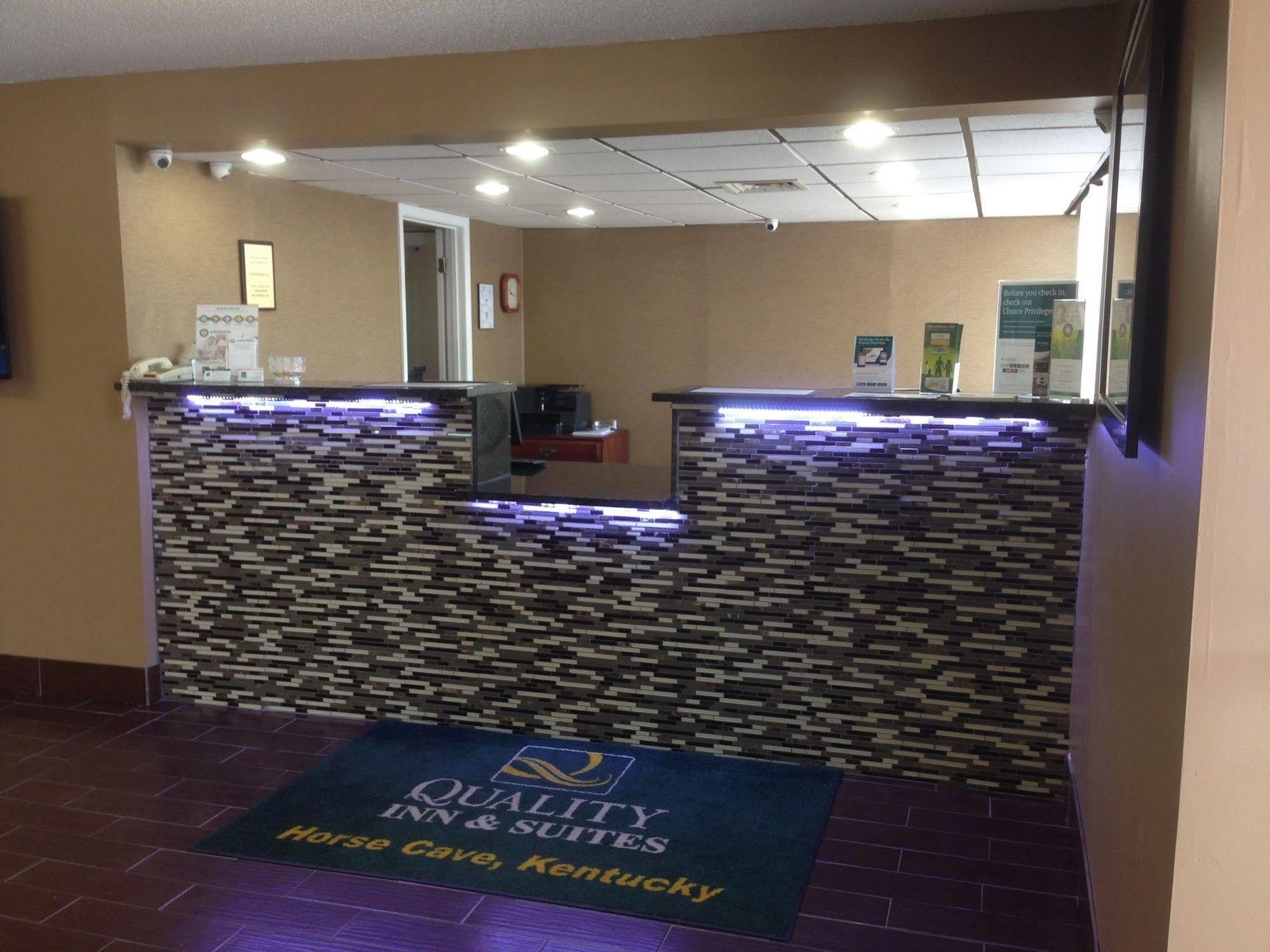 Quality Inn & Suites Horse Cave Exteriér fotografie